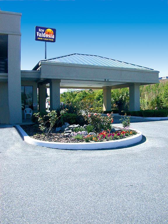 New Valdosta Inn And Suites Esterno foto