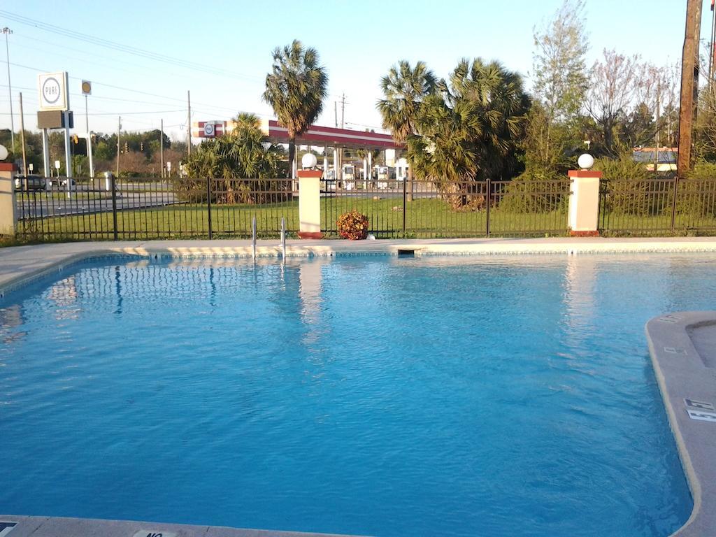 New Valdosta Inn And Suites Esterno foto